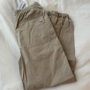 ARITZIA TNA NWT - CARGO / PARACHUTE PANT
